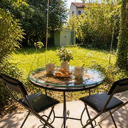 Rez De Maison, Calme, Avec Jardin Proche Centre